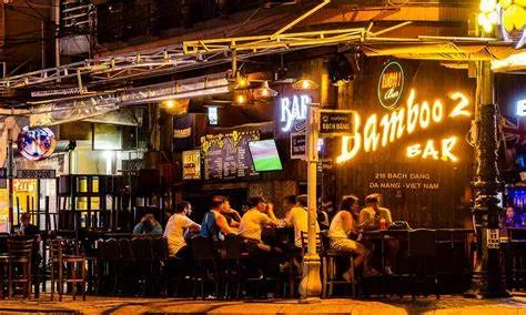 Bí kíp "oanh tạc" các quán bar độc đáo ở Đà Nẵng