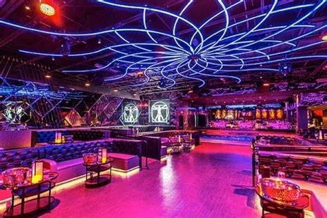 Không gian club hiện đại: Không chỉ là nơi để “quẩy”