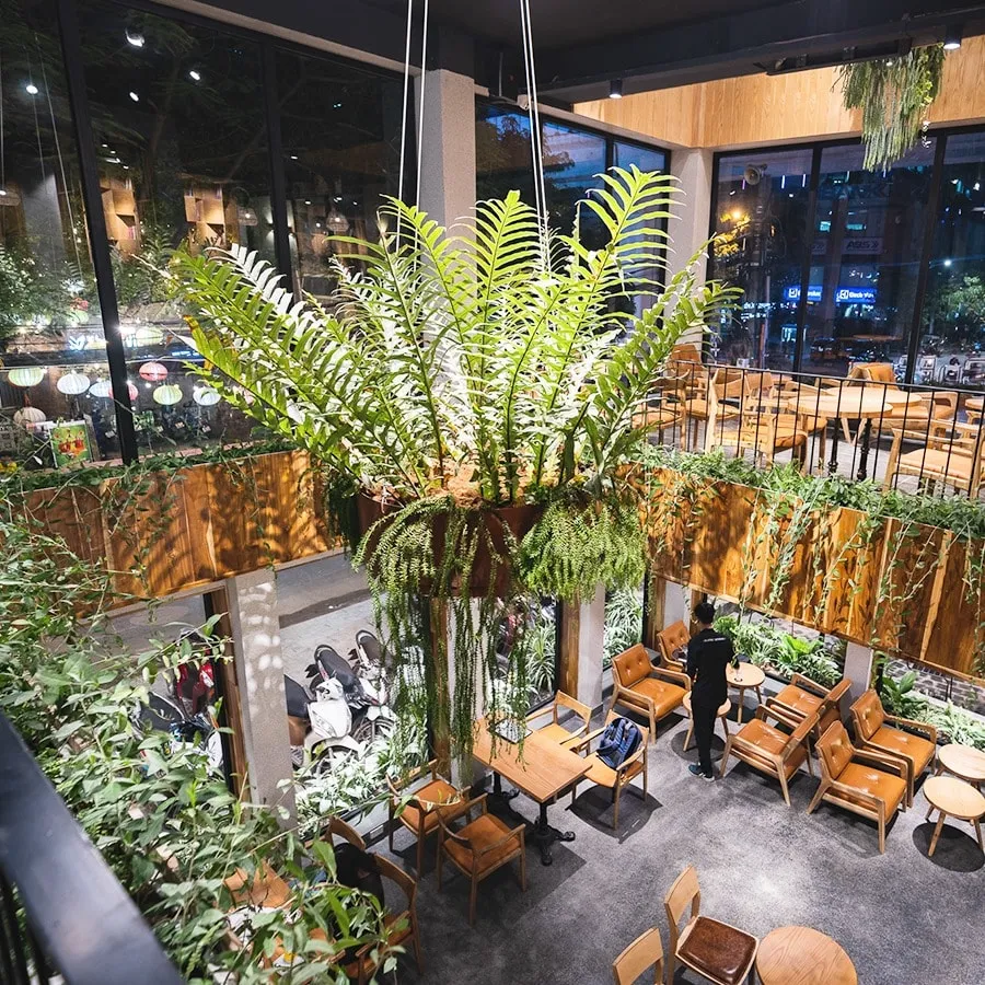 Saigon Saigon Rooftop Bar - Tầng 9, khách sạn Caravelle Saigon, 19-23 Công Trường Lam Sơn, Quận 1, TP.HCM