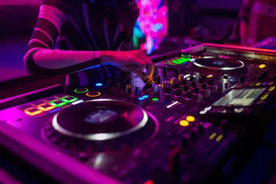 Sự trỗi dậy của văn hóa nhạc remix tại Việt Nam