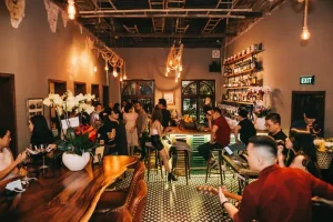 bar có nhạc chill buổi tối