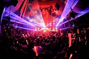 club phù hợp cho hội nhóm